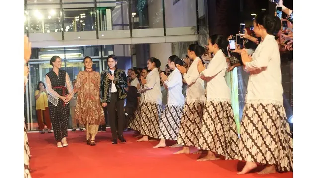 Gala Premiere Film Bumi Manusia dan Perburuan di Surabaya