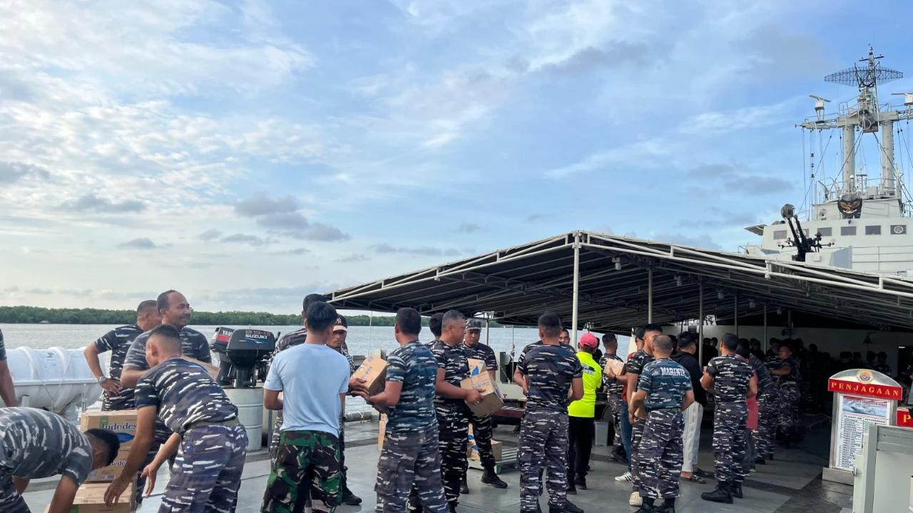 Bawa Bantuan Kemanusiaan, KRI Teluk Gilimanuk-531 Berlayar ke Lhokseumawe dan Kuala Idie Aceh