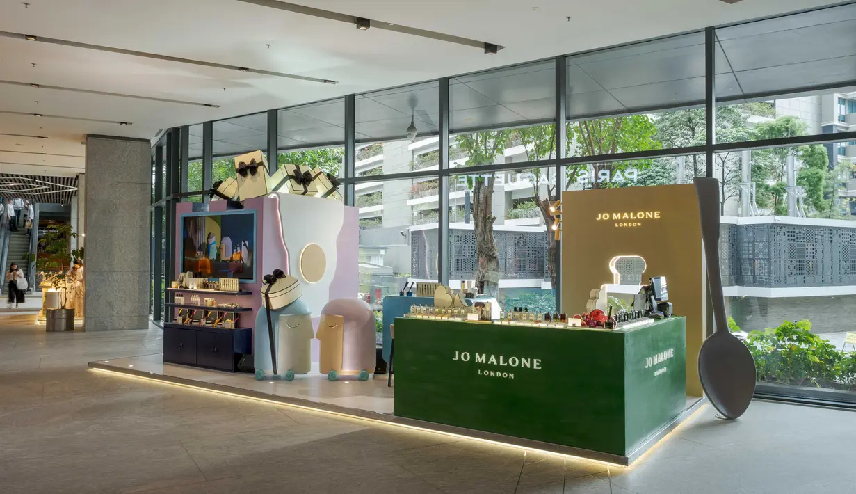 Di pop-up ini, kamu bisa menemukan berbagai produk favorit, mulai dari fragrance, diffuser, hingga candle yang selalu menjadi pilihan banyak orang. Selain itu, Jo Malone London juga memperkenalkan koleksi bodycare terbaru mereka, "The Care", yang eksklusif hanya tersedia di Asia Tenggara. [Dok/Jo Malone London Indonesia].