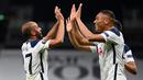 Gelandang Tottenham, Lucas Moura, merayakan gol yang dicetaknya ke gawang LASK pada laga Grup J Liga Europa 2020/2021 di Tottenham Hotspurs Stadium, Jumat (23/10/2020) dini hari WIB. Tottenham menang telak 3-0 atas LASK. (AFP/Daniel Leal-Olivas)