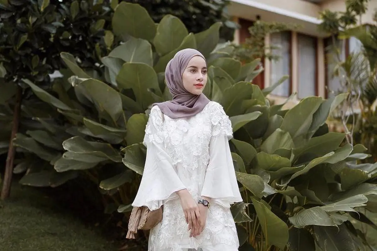 10 Ide Padu Padan Celana Kulot untuk Kondangan, Cocok untuk Hijabers