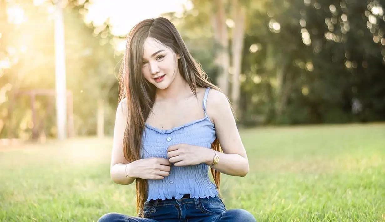 Selain jadi VJ, Sandy Klisana juga seorang selebgram, lho. Akun Instagram-nya telah diikuti sebanyak hampir 40 ribu orang.(Liputan6.com/IG/@sandy_klisana)