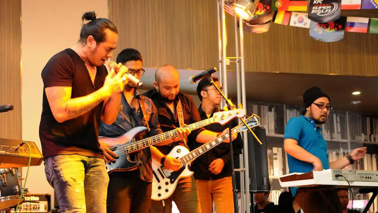 [FOTO] Vakum Lima Tahun, Element Jual Lagu Lama