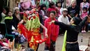Seorang penari seblang Suidah (14) menari dalam upacara bersih desa di Desa Olehsari, Glagah, Banyuwangi, Jawa Timur. (Antara)