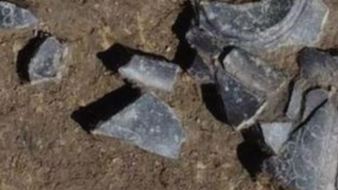 Makam ditemukan saat para arkeolog melakukan penggalian di desa Exing, sekitar 1,6 kilometer ke arah barat.