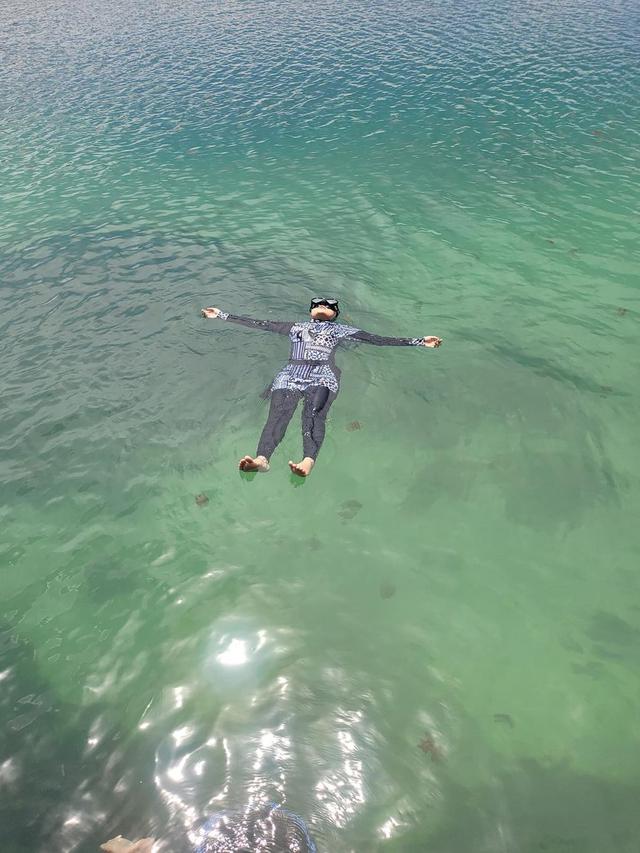 Potret Liburan Selfi LIDA di Pulau Derawan, Nikmati Pemandangan Indah. (Sumber: Instagram/lida_selfi07)