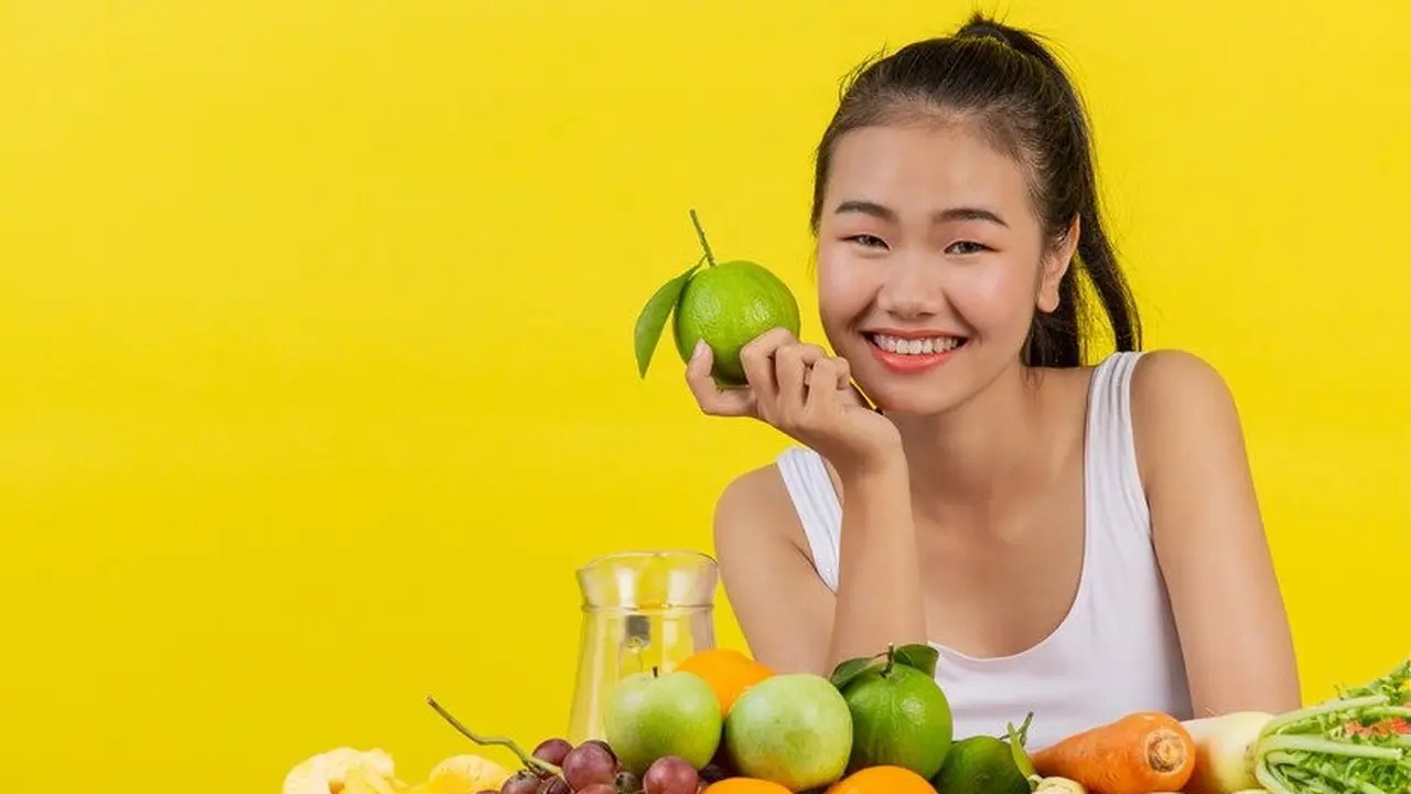 Sayur dan Buah yang Wajib Dikonsumsi Setiap Hari (Foto/Sumber: Freepik)
