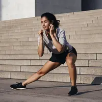 ilustrasi hiit workout/Photo by MAX LIBERTINE on Unsplash