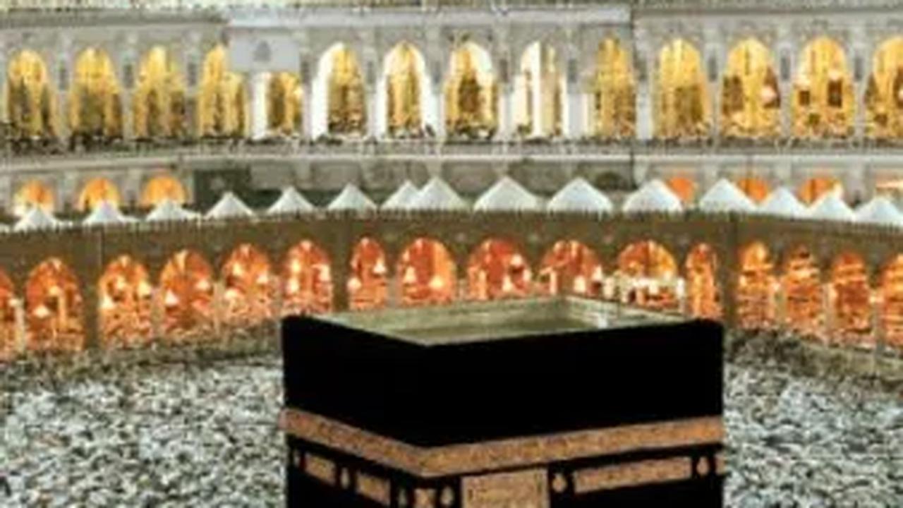 Sementara Direktur Bina Haji Direktorat Jenderal Pelaksanaan Haji dan Umrah Arsad Hidayat menambahkan agar para jemaah yang sudah tiba di Asrama Haji Sudiang untuk benar-benar mengamalkan ibadahnya di masyarakat. Ia mengingatkan jemaah menjaga marwah haji