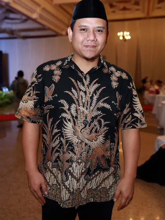 Bertambahnya usia, manusia banyak yang terus menerus menjadi lebih baik. Ingin membantu sesama umat manusia. Bahkan, masalah dunia bisa dikesampingkan. (Deki Prayoga/Bintang.com)