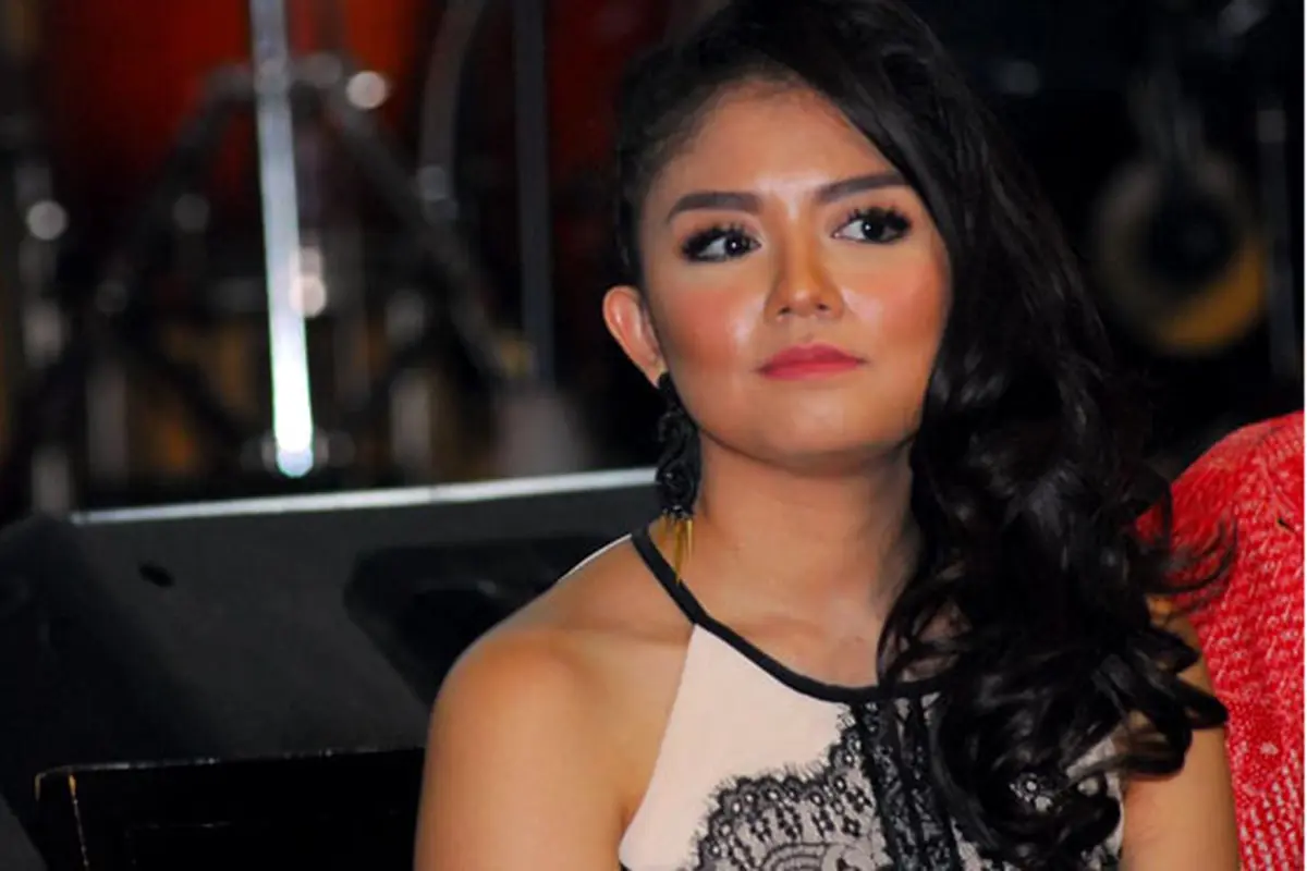 Melahiran, Tika Ramlan Dapat Tiga Hadiah 