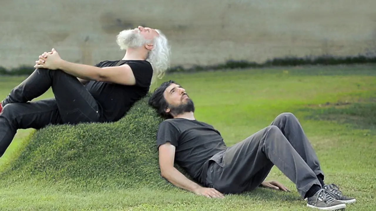 [Bintang] Terra Grass, Kursi Rumput Bentuk Lain dari Furnitur Alam