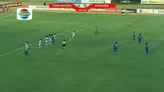 Gol spektakuler lewat tendangan bebas dari jarak jauh oleh Bayu Pradana  pemain Persiba Balikpapan di laga Piala Presiden 2015.
