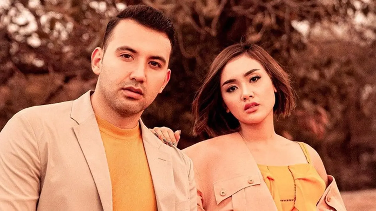 5 Momen Cita Citata Makan Malam Bareng Keluarga Sang Kekasih di Belanda, Akrab Banget