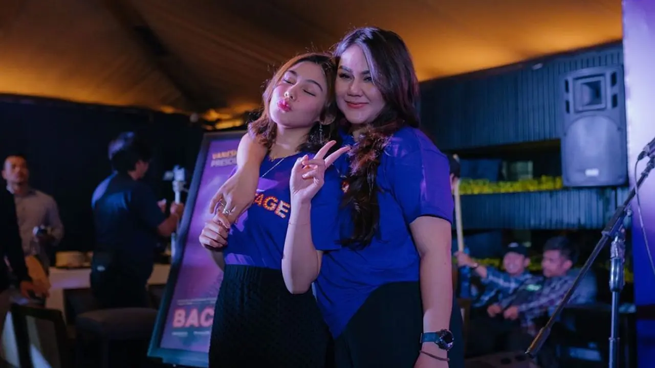 Pertama Kali Main Film Bareng, Ini 6 Potret Sissy Priscillia dan Vanesha saat Syuting