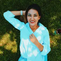 ilustrasi resolusi perempuan/Photo by Aisha Askhadova on Unsplash