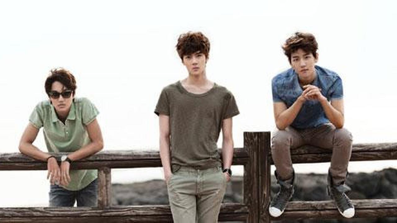 EXO-K tampil keren dalam photoshoot terbaru