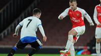 Jack Wilshere (kanan) saat membela Arsenal U-21 pada laga melawan Newcastle United U-21, di Emirates Stadium, Jumat (8/4/2016). (Arsenal). 
