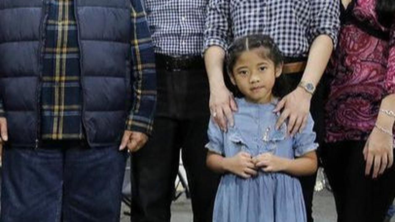 "Dari kisah perjuangan para pendahulu kita, mari jadikan hari yang bersejarah ini sebagai pelajaran dan semangat bagi kita untuk menyongsong masa depan bangsa dan keutuhan NKRI yang lebih baik lagi ke depan," tutupnya.<br>