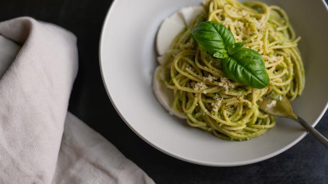 Spaghetti saus alpukat