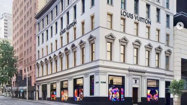 Louis Vuitton Siap Produksi Hand Sanitizer Gratis Demi Berantas Corona