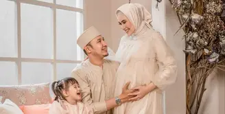 Kartika Putri Maternity Shoot (Instagram/Riomotret)