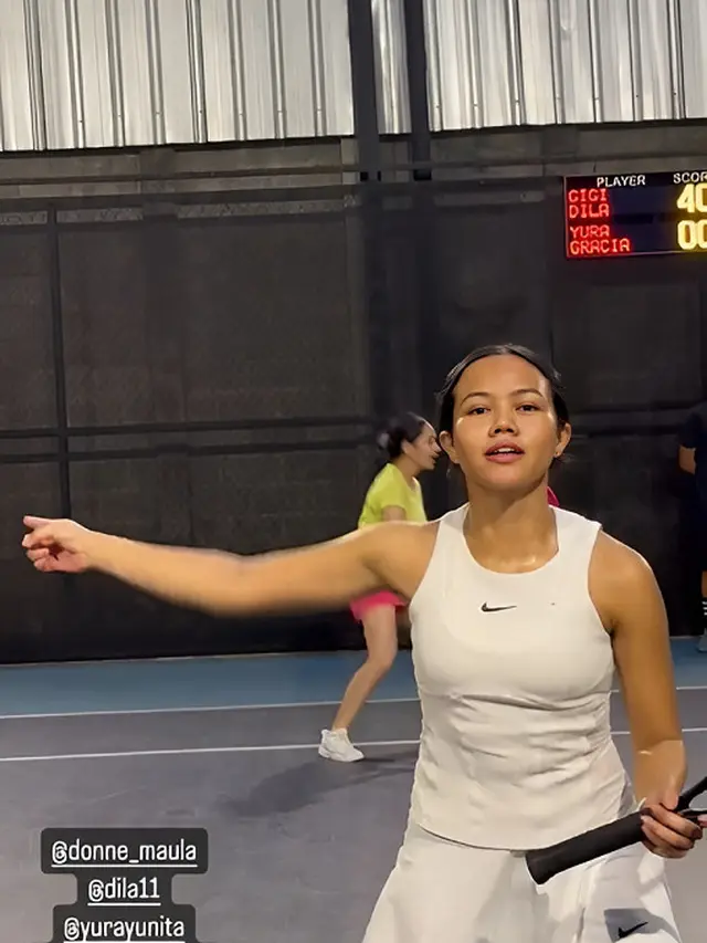 7 Potret Yura Yunita Latihan Tenis, Bakal Ikut Sport Party