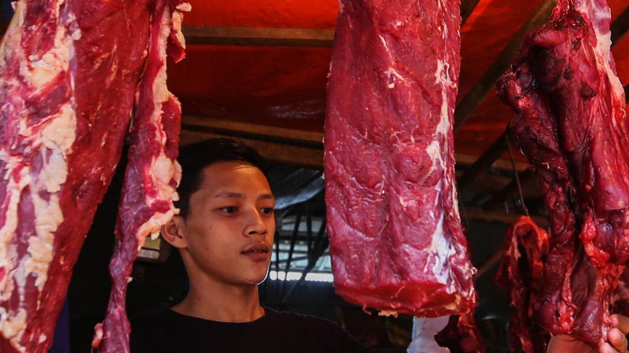 FOTO: Tak Hanya Beras, Harga Sejumlah Bahan Pangan di Jakarta Merangkak Naik