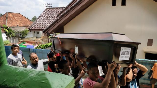 Jenazah Suami Istri Korban Jatuhnya Lion Air akan Dimakamkan Berdampingan