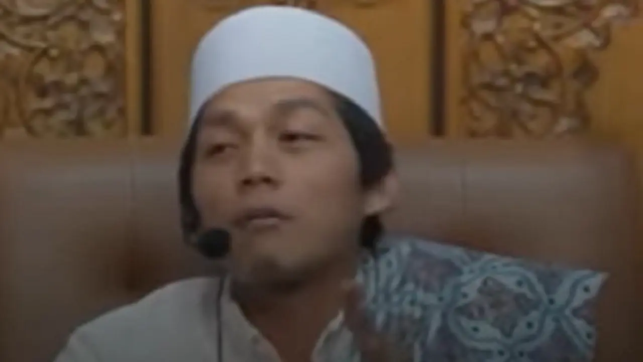 Gus Iqdam (SS: YouTube Short @majelisbarokah)
