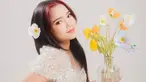 Baru-baru ini Fuji melakukan pemotretan terbarunya bersama fotografer Aldo Sinarta. Berdandan cantik banget, Fuji tampil bak gadis telenovela. Bagaimana tidak, ia yang biasa tampil kasual dan sedikit tomboi kini berubah jadi anggun dengan rambut panjang.(Liputan6.com/IG/@fuji_an)