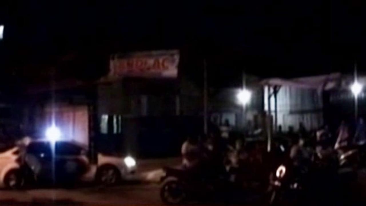 (Lip6 Malam) Geng-Motor