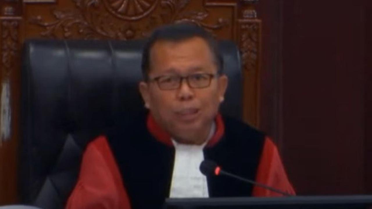 VIDEO: Menohok Hakim Arsul Sani Ungkit Kontroversi Ijazah Jokowi & Wapres Gibran di Sidang MK