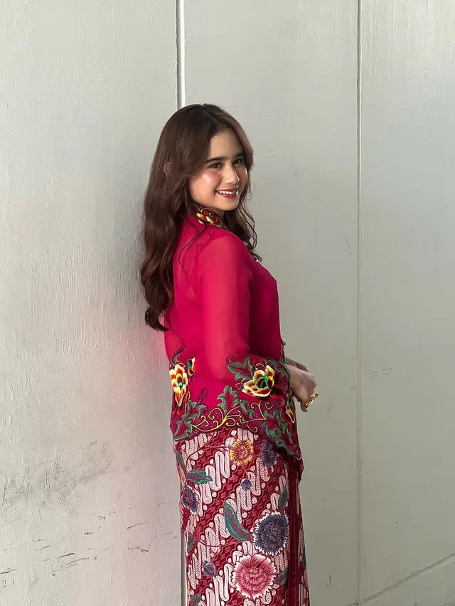 10 Tampilan Anggun Artis Kenakan Kebaya di Istana Berkebaya, dari Ariel Tatum, Nagita Slavina hingga Raline Shah