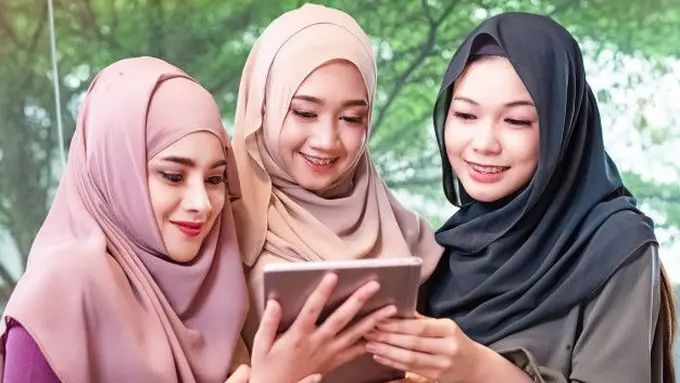 Model atau Bentuknya Tidak Berlebihan