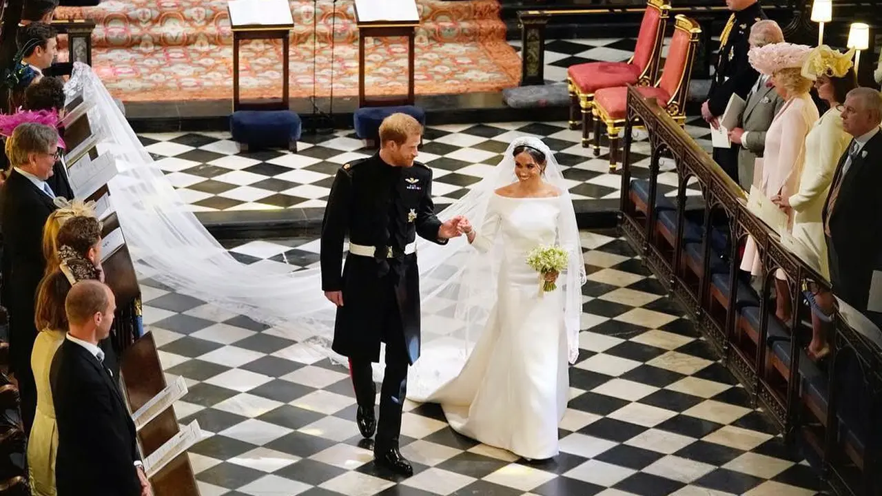 [Bintang] Meghan Markle - Pangeran Harry