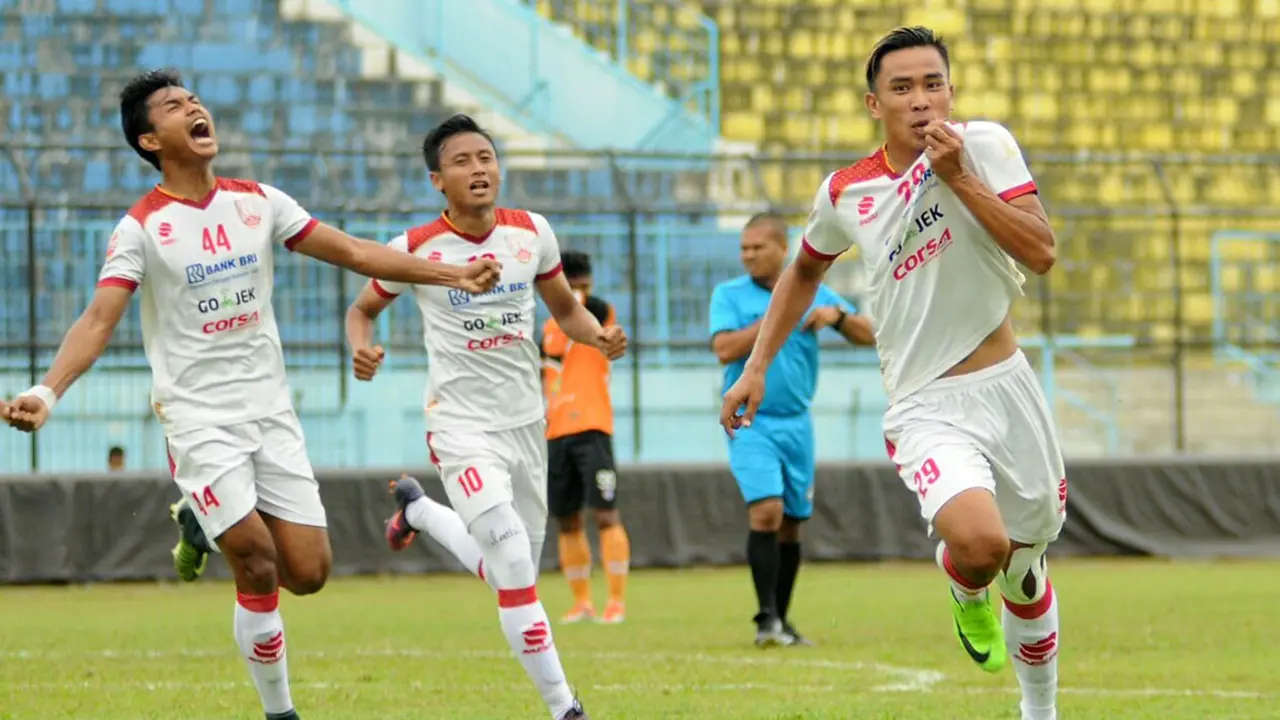Persis Solo