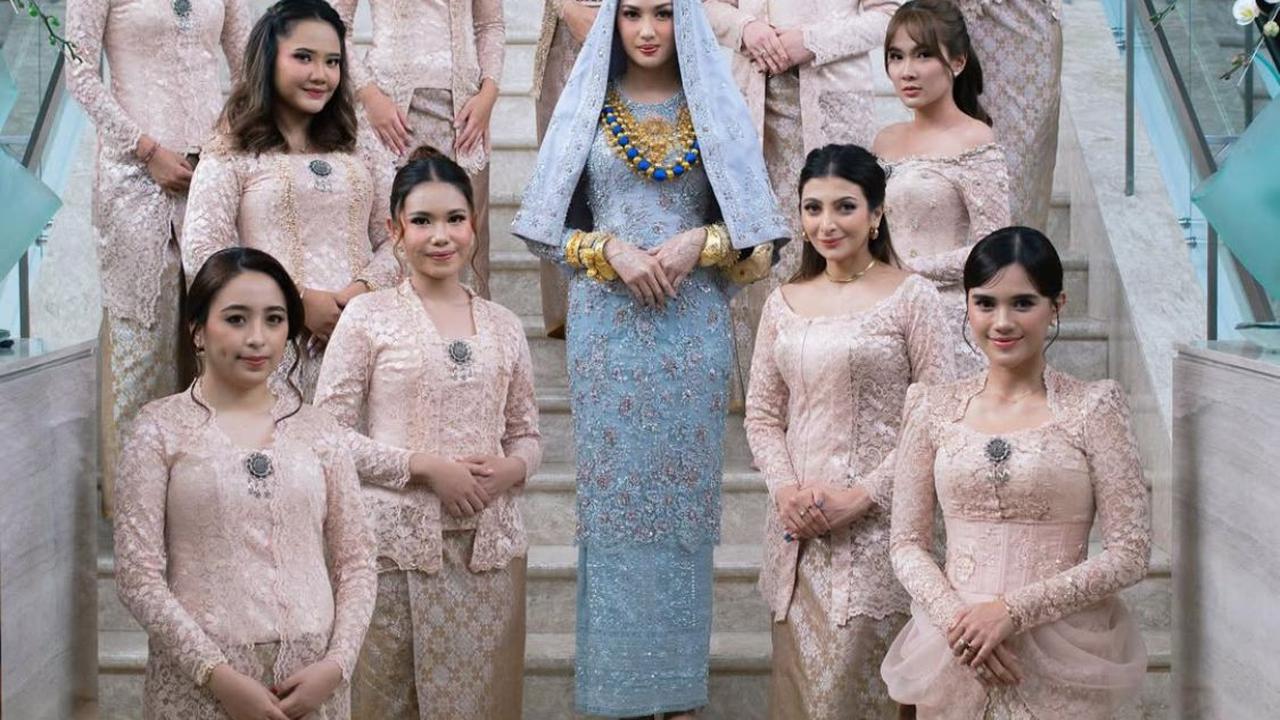 9 Potret dari Pengajian hingga Resepsi Mewah, Perjalanan Cinta Ochi Rosdiana Berujung di Pelaminan