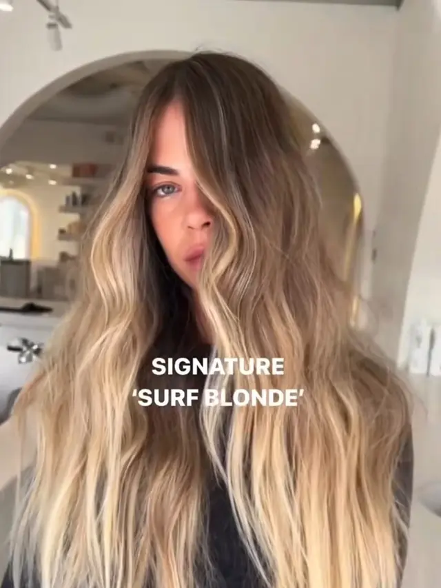Rambut Surfer Ombré, Gaya Santai yang Terinspirasi dari Film Blue Crush, 2002