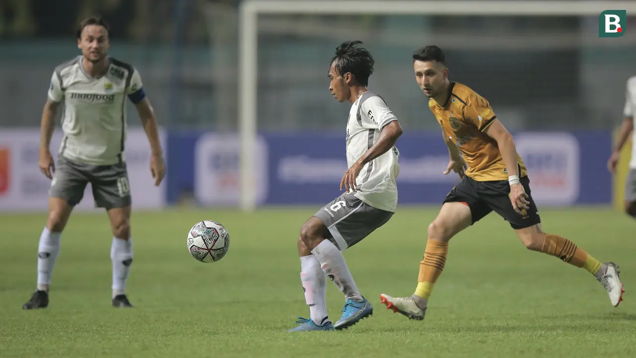 BRI Liga 1 2022/2023: Bhayangkara FC vs Persib Bandung