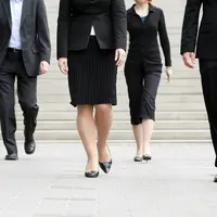 Jalan kaki merupakan diet sehat yang ternyata sangat ampuh untuk kamu yang ingin menurunkan berat badan lho. Cari tahu selengkapnya di sini!