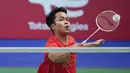 Pebulutangkis tunggal putra Indonesia Anthony Sinisuka Ginting saat melawan Viktor Axelsen dari Denmark pada semifinal final Piala Thomas atau Thomas Cup 2021 di Aarhus, Denmark, 16 Oktober 2021. Ginting kalah 9-21, dan 15-21.(Claus Fisker/Ritzau Scanpix via AP)