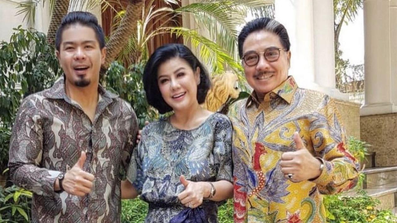 Potret Bahagia Keluarga Hotma Sitompul & Bams Eks Samsons yang Kini Tinggal Kenangan, Selalu Kompak dan Ceria