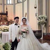 Seperti calon pengantin kebanyak, Chelsea Olivia dan Glenn Alinskie melakukan ritual pingitan. (via instagram.com/zrezhia)