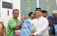 Mendagri Serahkan Bantuan Al Quran Presiden Prabowo untuk Warga Banda Aceh