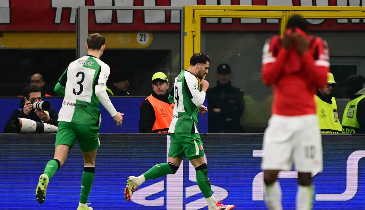 Di sisi lain, hasil imbang membuat Feyenoord lolos ke babak 16 besar Liga Champions 2024/2025 berkat keunggulan agregat 2-1. (Marco BERTORELLO/AFP)