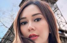 Dipuji Secantik Barbie, Potret Aura Kasih Tampil Modis & Stunning saat Liburan di Paris Jadi Sorotan