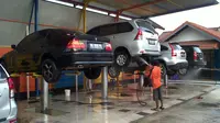 Sering Cuci Kolong Mobil Bikin Rusak Kaki-kaki, Benarkah?