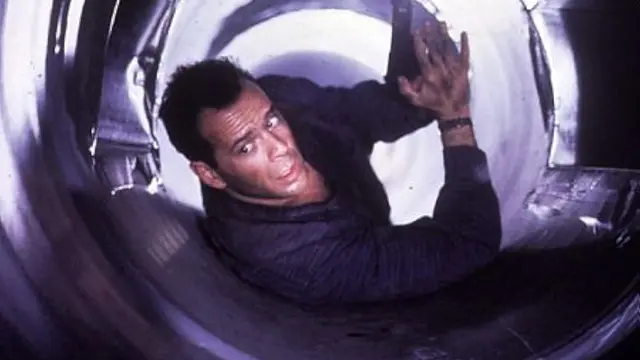 Die Hard 2 (1990)