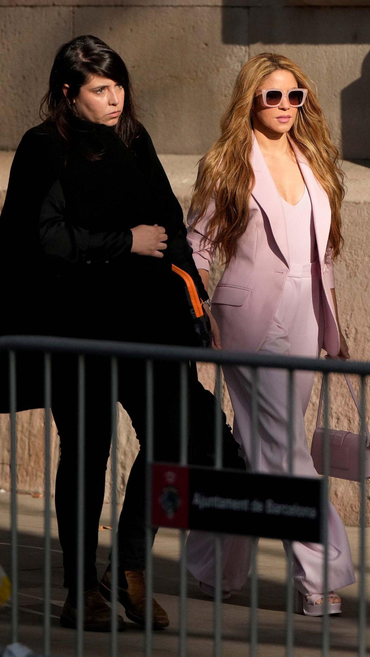Dalam pernyataan tersebut, Shakira juga mengatakan keputusannya menerima dakwaan dilatar belakangi oleh keinginan untuk fokus merawat anak anaknya dan karir profesionalnya.
